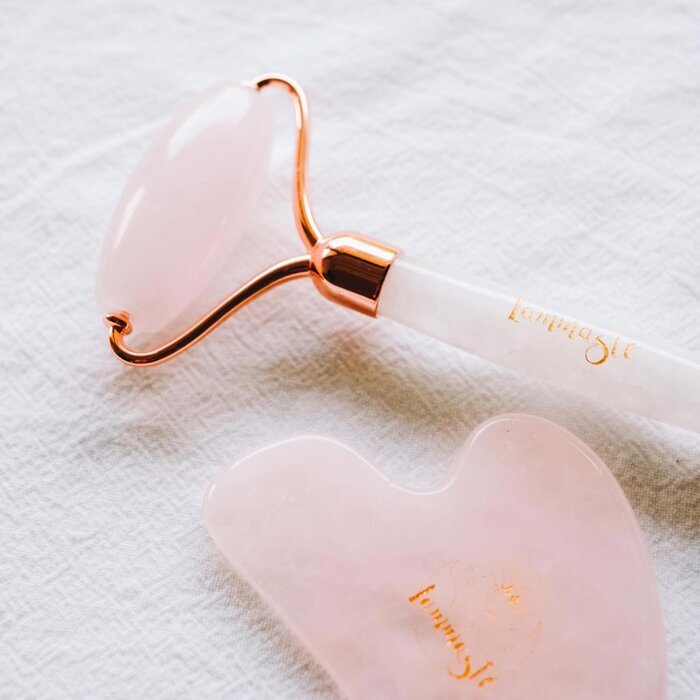 Lammaste Facial Roller | White Quartz | Rose Quartz Fixed Size
